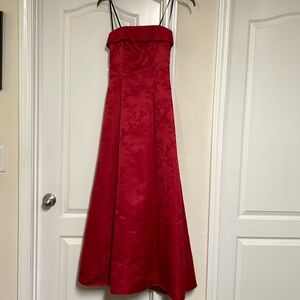 used Urban Girl Nites formal gown. 2 pieces. Red embroidered fabric. Sz 3/4